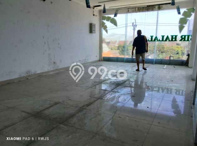 Ruko Dijual di Depok LT 621m2 & LB 653m2 Lokasi Terbaik! Ruko Dijual di Depok LT 621m2 & LB 653m2 Lokasi Terbaik!