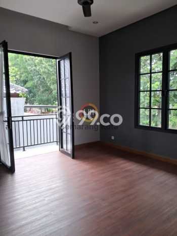 Rumah Nyaman area Gajah Mungkur, Semarang, Luas 715m2m² LB 380m2m² Rumah Nyaman area Gajah Mungkur, Semarang, Luas 715m2m² LB 380m2m²