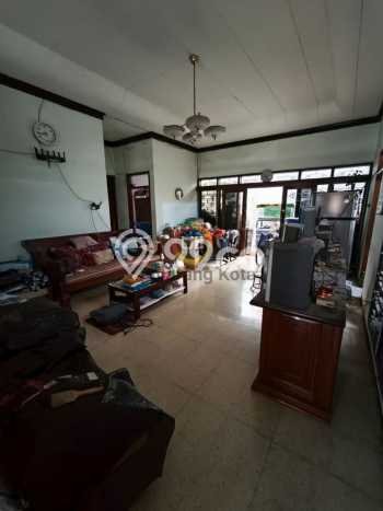 Rumah EXCLUSIVE area Semarang Utara, Semarang, Luas 192m2m² LB 151m2m² KESEMPATAN TERBATAS! Rumah EXCLUSIVE area Semarang Utara, Semarang, Luas 192m2m² LB 151m2m² KESEMPATAN TERBATAS!
