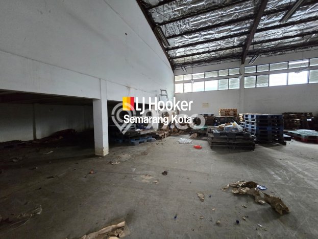 Gudang di Sayung, Luas 4124m², Area Komersial, Lokasi Premium Gudang di Sayung, Luas 4124m², Area Komersial, Lokasi Premium