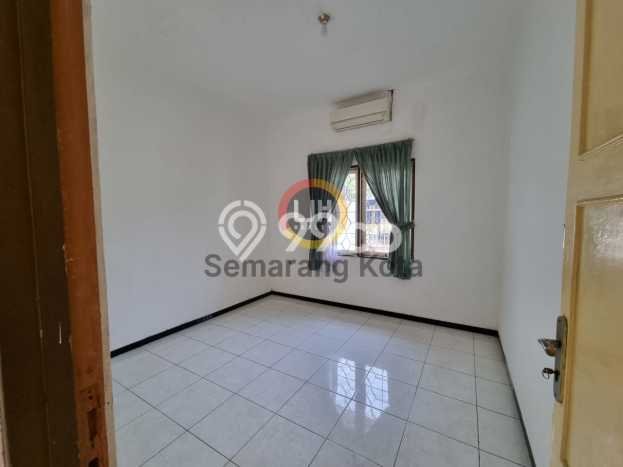 Rumah kawasan Semarang Barat, 1 KM, Pemandangan Indah, LT 158m2m² LB 140m2m² Rumah kawasan Semarang Barat, 1 KM, Pemandangan Indah, LT 158m2m² LB 140m2m²