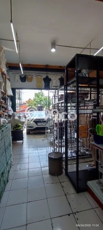 Unit Ruko Paling Strategis di BSD Tangerang Selatan dengan LB 300m2 Unit Ruko Paling Strategis di BSD Tangerang Selatan dengan LB 300m2