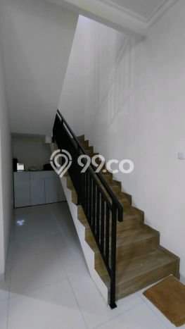 Rumah Luas Asri 3 KT Siap Pakai di Graha Raya Tangerang Selatan Rumah Luas Asri 3 KT Siap Pakai di Graha Raya Tangerang Selatan