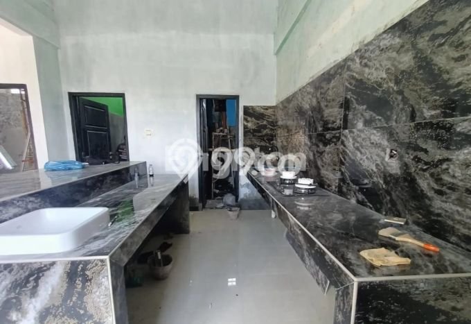 Jual Rumah Eksklusif 3 KT di Kartosuro, Sukoharjo Jual Rumah Eksklusif 3 KT di Kartosuro, Sukoharjo