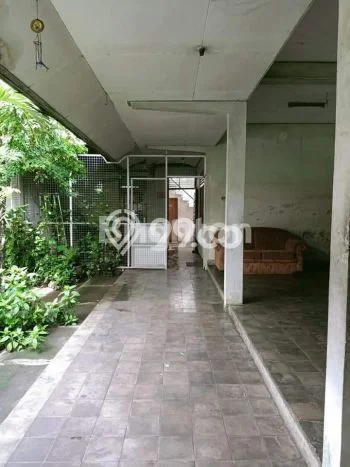 Rumah Modern 9 KT LT 1400m2 di Boyolali Kota Rumah Modern 9 KT LT 1400m2 di Boyolali Kota