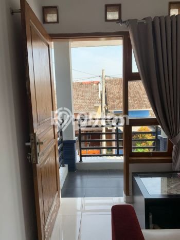 Rumah Modern Minimalis 5 KT Bisa Langsung Pindah di Colomadu Rumah Modern Minimalis 5 KT Bisa Langsung Pindah di Colomadu