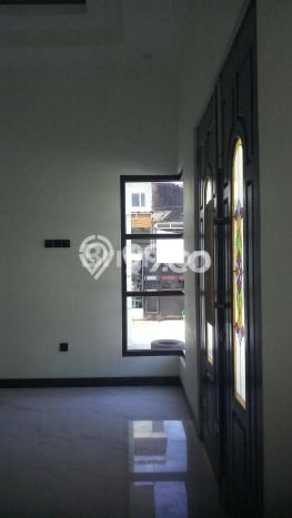 Dijual Rumah Premium dengan Fasilitas Sekitar Komplit di Colomadu, Karanganyar Dijual Rumah Premium dengan Fasilitas Sekitar Komplit di Colomadu, Karanganyar