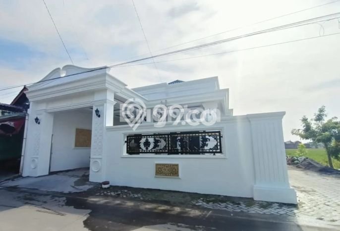 Jual Rumah Eksklusif 3 KT di Kartosuro, Sukoharjo Jual Rumah Eksklusif 3 KT di Kartosuro, Sukoharjo