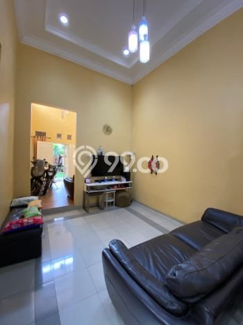 Rumah Modern Cantik 3 Kamar Siap Huni di Jagakarsa Rumah Modern Cantik 3 Kamar Siap Huni di Jagakarsa
