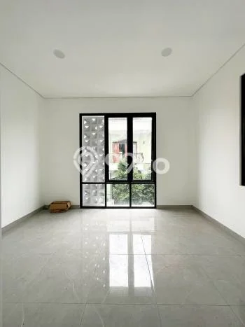 Jual Rumah Strategis Bagus Punya 4 KT di Duren Sawit Jakarta Timur SHM Jual Rumah Strategis Bagus Punya 4 KT di Duren Sawit Jakarta Timur SHM