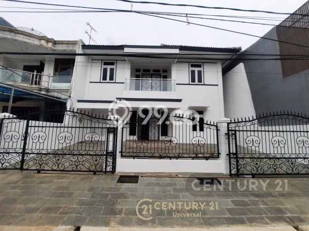 LOKASI STRATEGIS! Rumah di Kelapa Gading, Akses ke Tol, 3 KM, LT 220m² LB 400m² LOKASI STRATEGIS! Rumah di Kelapa Gading, Akses ke Tol, 3 KM, LT 220m² LB 400m²