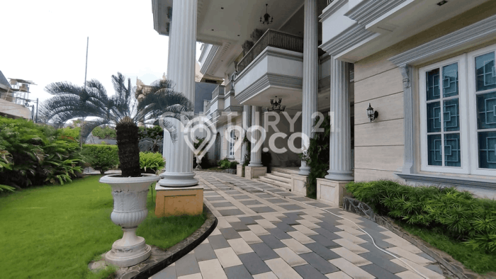 Rumah Minimalis di Sunter, Jakarta Utara, LT 2000m² Bangunan 1552m² Rumah Minimalis di Sunter, Jakarta Utara, LT 2000m² Bangunan 1552m²