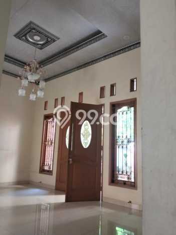 Rumah Luas Asri 2 KT Siap Pakai di harapan indah Bekasi Rumah Luas Asri 2 KT Siap Pakai di harapan indah Bekasi