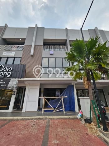 Unit Ruko disewakan di Karawaci Tangerang dengan LT 60m2 / LB 150m2 Unit Ruko disewakan di Karawaci Tangerang dengan LT 60m2 / LB 150m2
