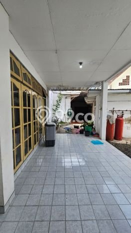 Siap Huni Hunian Elit 12 Kamar di Menteng Dekat ke Mana Saja Siap Huni Hunian Elit 12 Kamar di Menteng Dekat ke Mana Saja