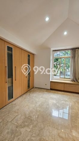 Rumah Mewah LB 208m2 Siap Huni Desain Elegan di Lippo Karawaci, Tangerang Rumah Mewah LB 208m2 Siap Huni Desain Elegan di Lippo Karawaci, Tangerang