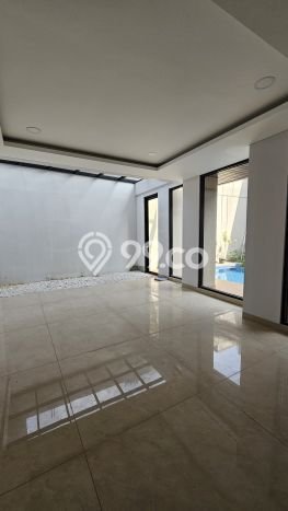 For Sale Rumah Mewah Exclusive di Karawaci, Tangerang For Sale Rumah Mewah Exclusive di Karawaci, Tangerang