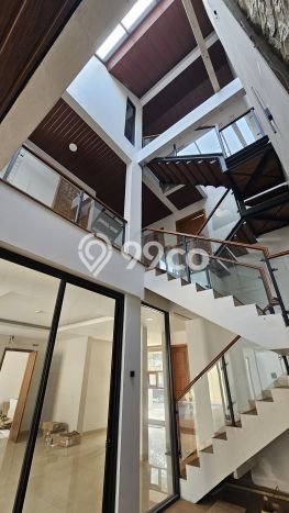 For Sale Rumah Mewah Exclusive di Karawaci, Tangerang For Sale Rumah Mewah Exclusive di Karawaci, Tangerang