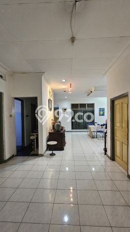 Siap Huni Hunian Elit 12 Kamar di Menteng Dekat ke Mana Saja Siap Huni Hunian Elit 12 Kamar di Menteng Dekat ke Mana Saja