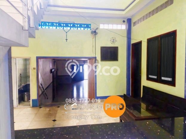 Jual Rumah Luas Elegan Dengan View Eksklusif di Grogol, Jakarta Barat Jual Rumah Luas Elegan Dengan View Eksklusif di Grogol, Jakarta Barat