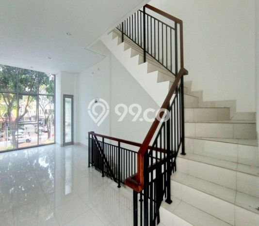 Untuk Dijual Ruko di BSD Tangerang Selatan LT 48m2 / LB 141m2 Untuk Dijual Ruko di BSD Tangerang Selatan LT 48m2 / LB 141m2