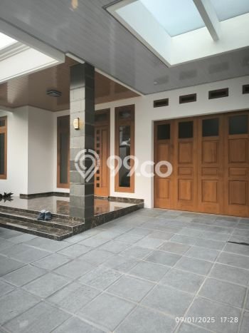 Hunian Eksklusif Dijual LT 260m2 di Banjarsari, Solo Hunian Eksklusif Dijual LT 260m2 di Banjarsari, Solo