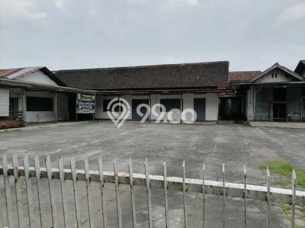 Lokasi strategis! Rumah siap huni disewakan di Colomadu LB 300m2 Lokasi strategis! Rumah siap huni disewakan di Colomadu LB 300m2