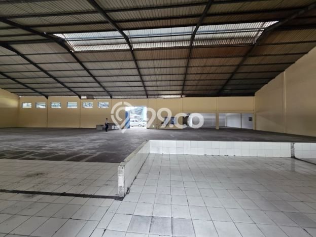 Disewakan Gudang di Kawasan Ramai Boyolali Kota Luas 2800m2 Disewakan Gudang di Kawasan Ramai Boyolali Kota Luas 2800m2