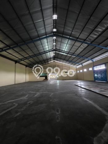 Disewakan Gudang di Kawasan Ramai Boyolali Kota Luas 2800m2 Disewakan Gudang di Kawasan Ramai Boyolali Kota Luas 2800m2