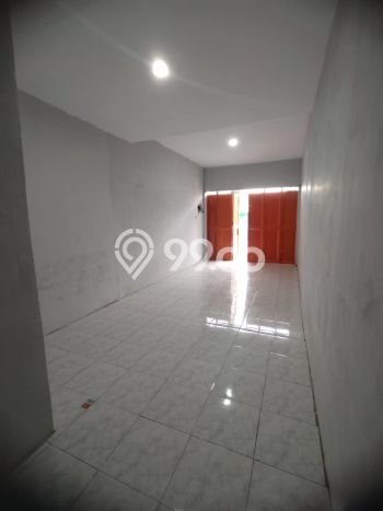 Ruko untuk disewa di Gondangrejo punya LT 24m2 & LB 24m2 harga sewa kompetitif Ruko untuk disewa di Gondangrejo punya LT 24m2 & LB 24m2 harga sewa kompetitif