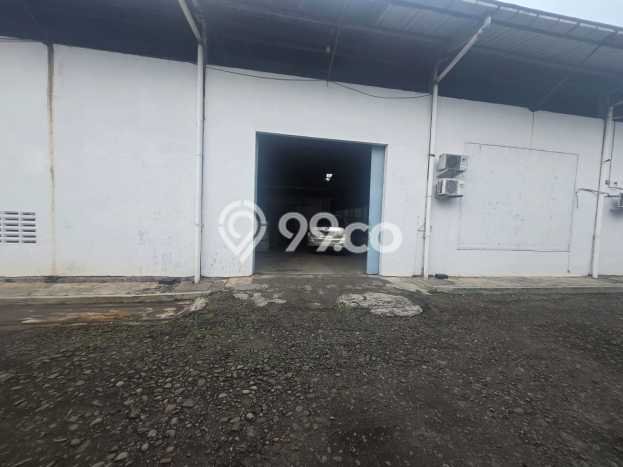 Gudang Disewa di Jaten, Karanganyar, LT 42000m2 / LB 12933m2 Gudang Disewa di Jaten, Karanganyar, LT 42000m2 / LB 12933m2