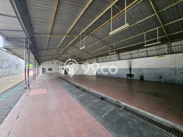 Komersial disewakan di Colomadu Karanganyar dengan luas bangunan 762m2 Komersial disewakan di Colomadu Karanganyar dengan luas bangunan 762m2