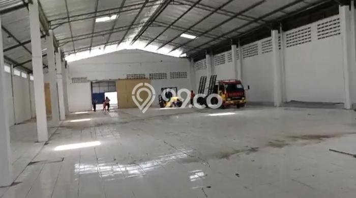 Unit Gudang Disewa Lokasi Banyudono, Boyolali Spesifikasi Luas Bangunan 1500m2 Unit Gudang Disewa Lokasi Banyudono, Boyolali Spesifikasi Luas Bangunan 1500m2
