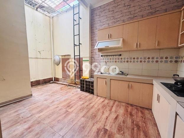 Hunian Nyaman Asri 3 KT Siap Huni di Bintaro Tangerang Selatan Hunian Nyaman Asri 3 KT Siap Huni di Bintaro Tangerang Selatan
