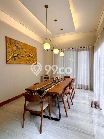 Rumah Mewah LB 300m2 Siap Pakai Desain Elegan di Sentul City, Bogor Rumah Mewah LB 300m2 Siap Pakai Desain Elegan di Sentul City, Bogor