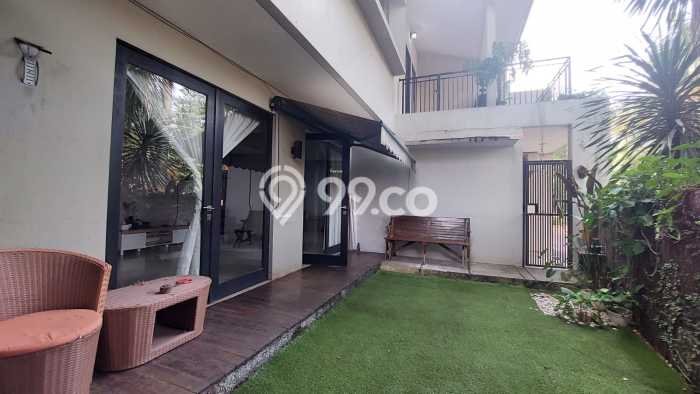 Jual Cepat Rumah dengan Luas Tanah 132m² dan Luas Bangunan 150m² di Kawasan Bintaro, Tangerang Selatan Jual Cepat Rumah dengan Luas Tanah 132m² dan Luas Bangunan 150m² di Kawasan Bintaro, Tangerang Selatan