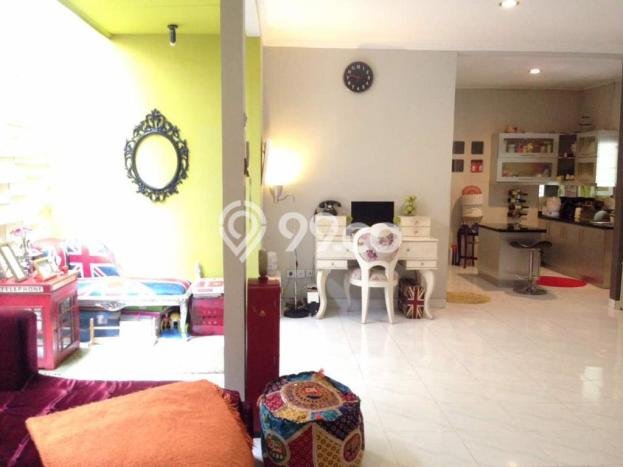Rumah Elit Modern Tanpa Renovasi di Bintaro Tangerang Selatan Rumah Elit Modern Tanpa Renovasi di Bintaro Tangerang Selatan