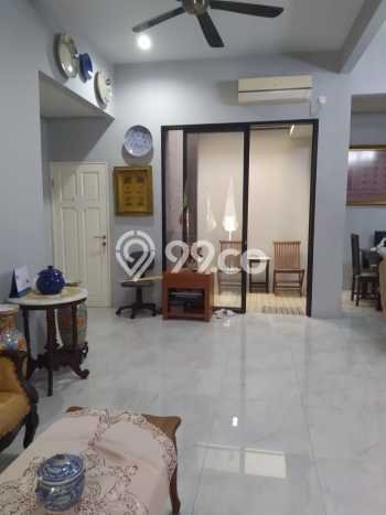 Rumah Terawat area Bintaro, Tangerang Selatan, LT 180m², LB 300m² Rumah Terawat area Bintaro, Tangerang Selatan, LT 180m², LB 300m²