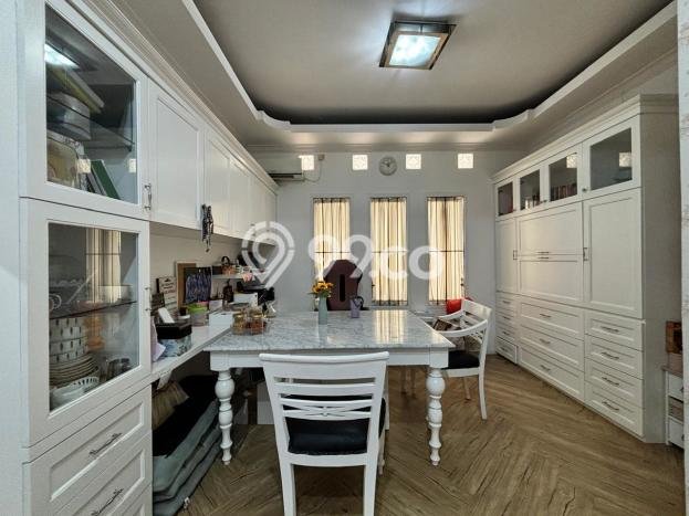 Dijual Rumah Luas Megah Dengan View Eksklusif di Bintaro, Tangerang Selatan Dijual Rumah Luas Megah Dengan View Eksklusif di Bintaro, Tangerang Selatan