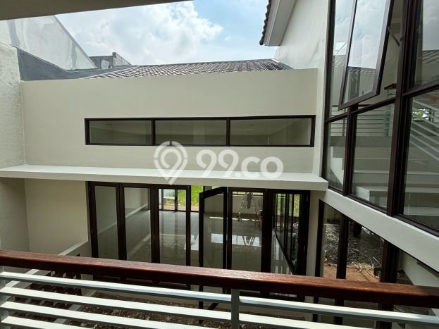 Rumah Disewakan Tangerang Selatan LT 350m2 LB 225m2 Kawasan Bintaro Rumah Disewakan Tangerang Selatan LT 350m2 LB 225m2 Kawasan Bintaro