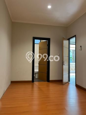 Rumah Area Nyaman di Bintaro, Tangerang Selatan, LT 135m² LB 200m² Rumah Area Nyaman di Bintaro, Tangerang Selatan, LT 135m² LB 200m²