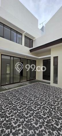 Ready to Use! Premium House LT 228m2 Desain Elegan di BSD Eminent Ready to Use! Premium House LT 228m2 Desain Elegan di BSD Eminent