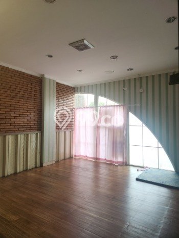 Ruko Bagus Dijual LB 215m2 Lokasi Strategis Tangerang Area Cocok untuk Bisnis Ruko Bagus Dijual LB 215m2 Lokasi Strategis Tangerang Area Cocok untuk Bisnis