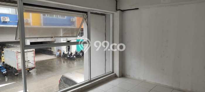 Gudang Kawasan Pinang, Luas 400m², Area Komersial, Strategis Gudang Kawasan Pinang, Luas 400m², Area Komersial, Strategis