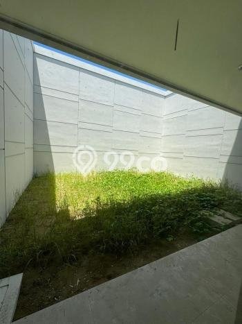 Rumah Mewah LB 140m2 Siap Pakai Desain Elegan di Golf Island, Jakarta Utara Rumah Mewah LB 140m2 Siap Pakai Desain Elegan di Golf Island, Jakarta Utara