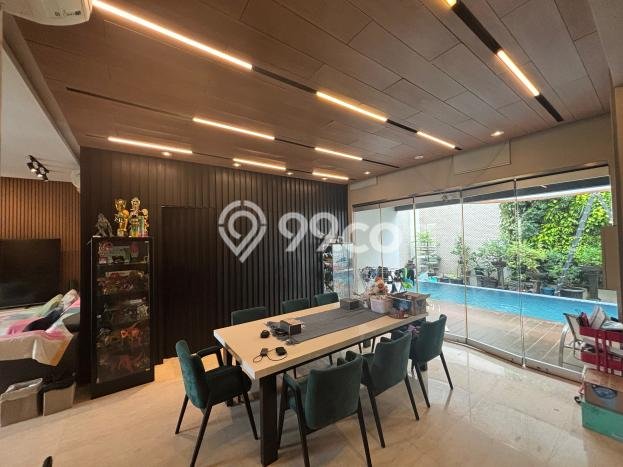 Ready to Use! Premium House LT 276m2 Desain Elegan di Gading Serpong Ready to Use! Premium House LT 276m2 Desain Elegan di Gading Serpong