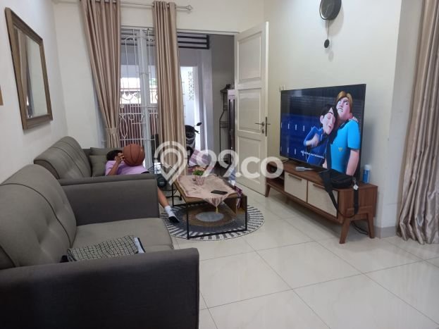 Hunian Nyaman Asri 5 KT Siap Pakai di Jelupang Tangerang Hunian Nyaman Asri 5 KT Siap Pakai di Jelupang Tangerang