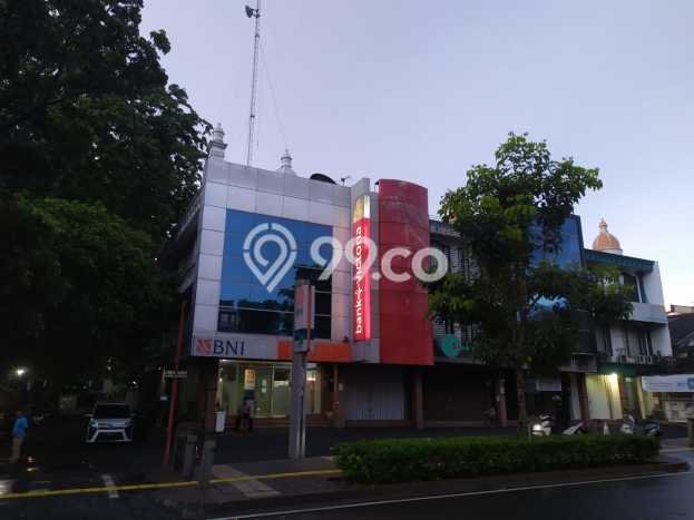Disewakan Ruko di Pusat Kota Jakarta Selatan Ramai Strategis Disewakan Ruko di Pusat Kota Jakarta Selatan Ramai Strategis