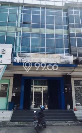 Ruko Area Strategis di BSD, Luas 168m², Mainroad Ruko Area Strategis di BSD, Luas 168m², Mainroad
