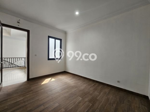 Rumah Luxury Modern Tanpa Renovasi di BSD Tangerang Rumah Luxury Modern Tanpa Renovasi di BSD Tangerang